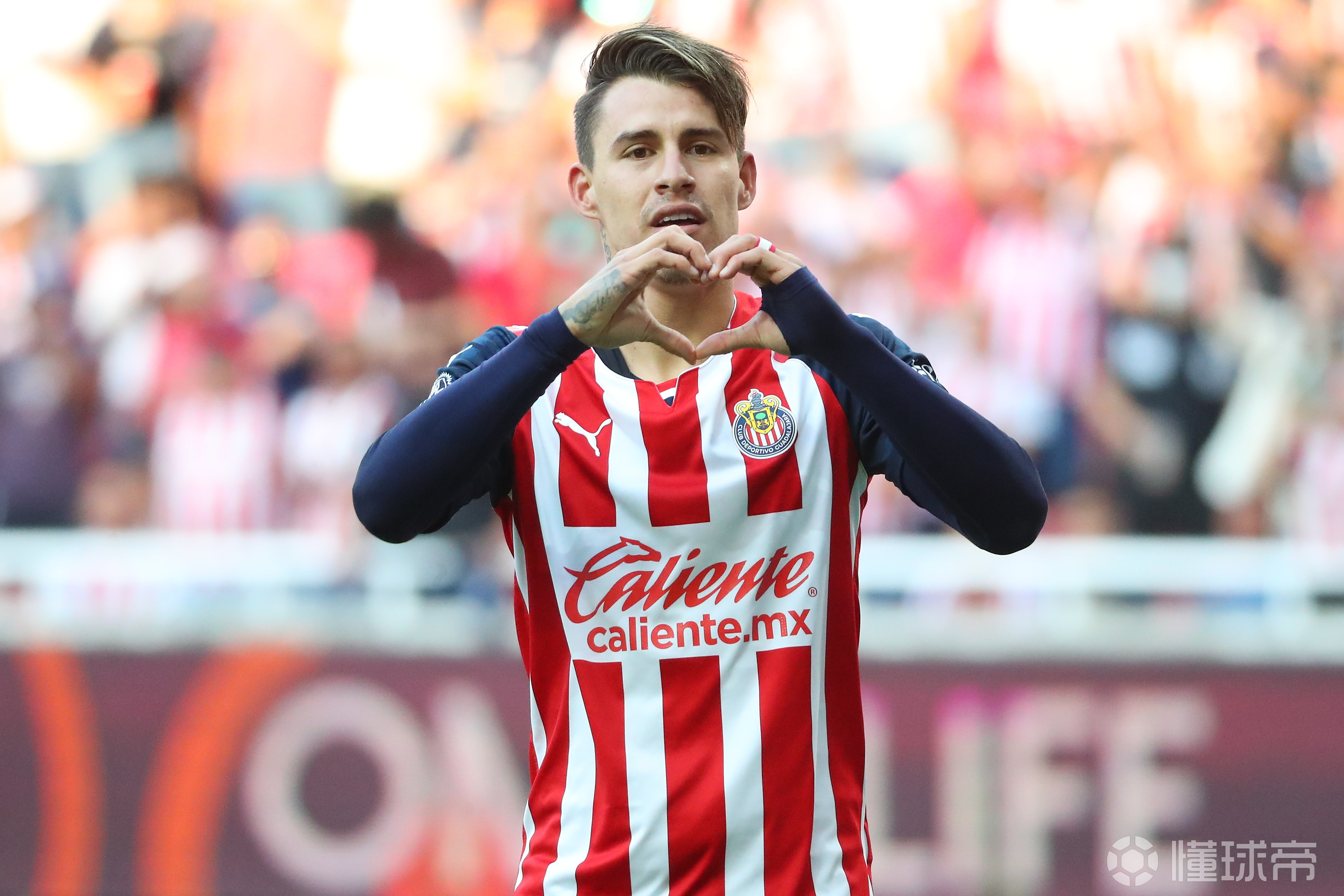 B体育投注-包含亚眠队长发挥关键作用，帮助球队获得胜利的词条