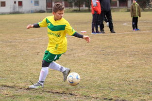 河床主场氛围火爆,球迷热情助阵