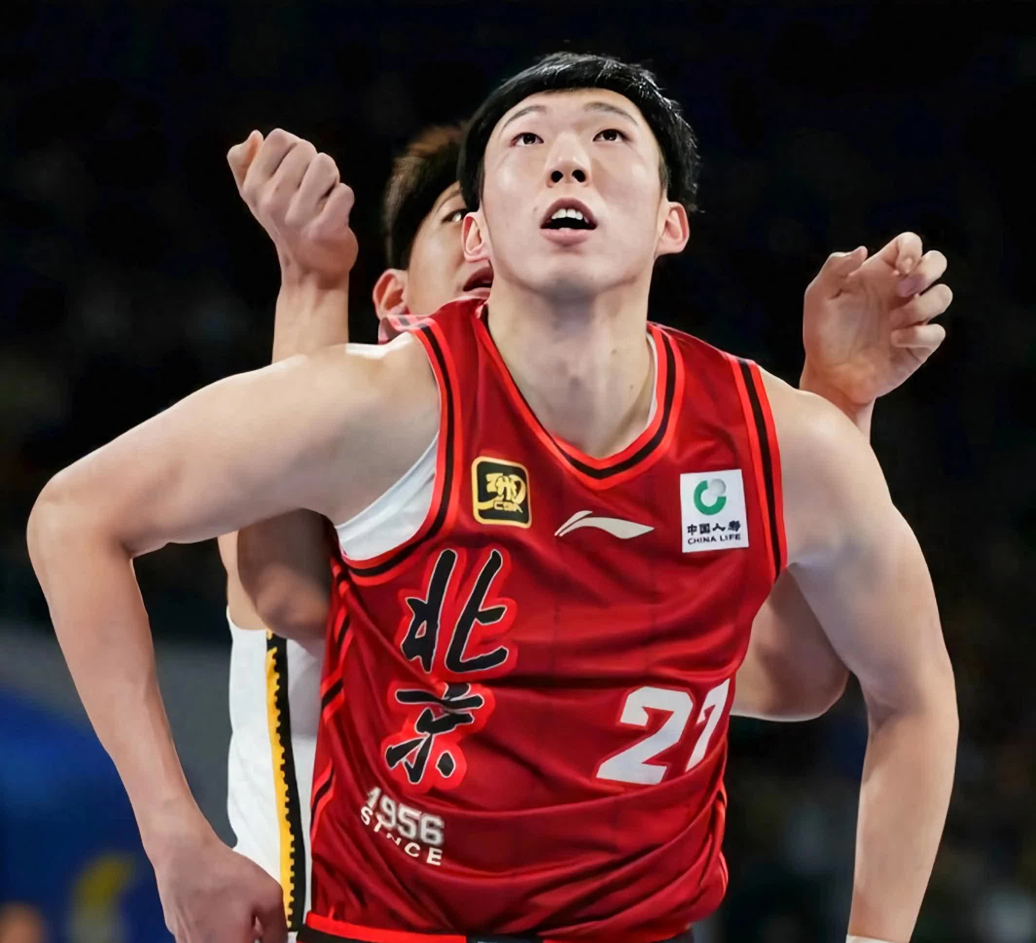 B体育app下载-湖北队在主场迎战北京首钢队